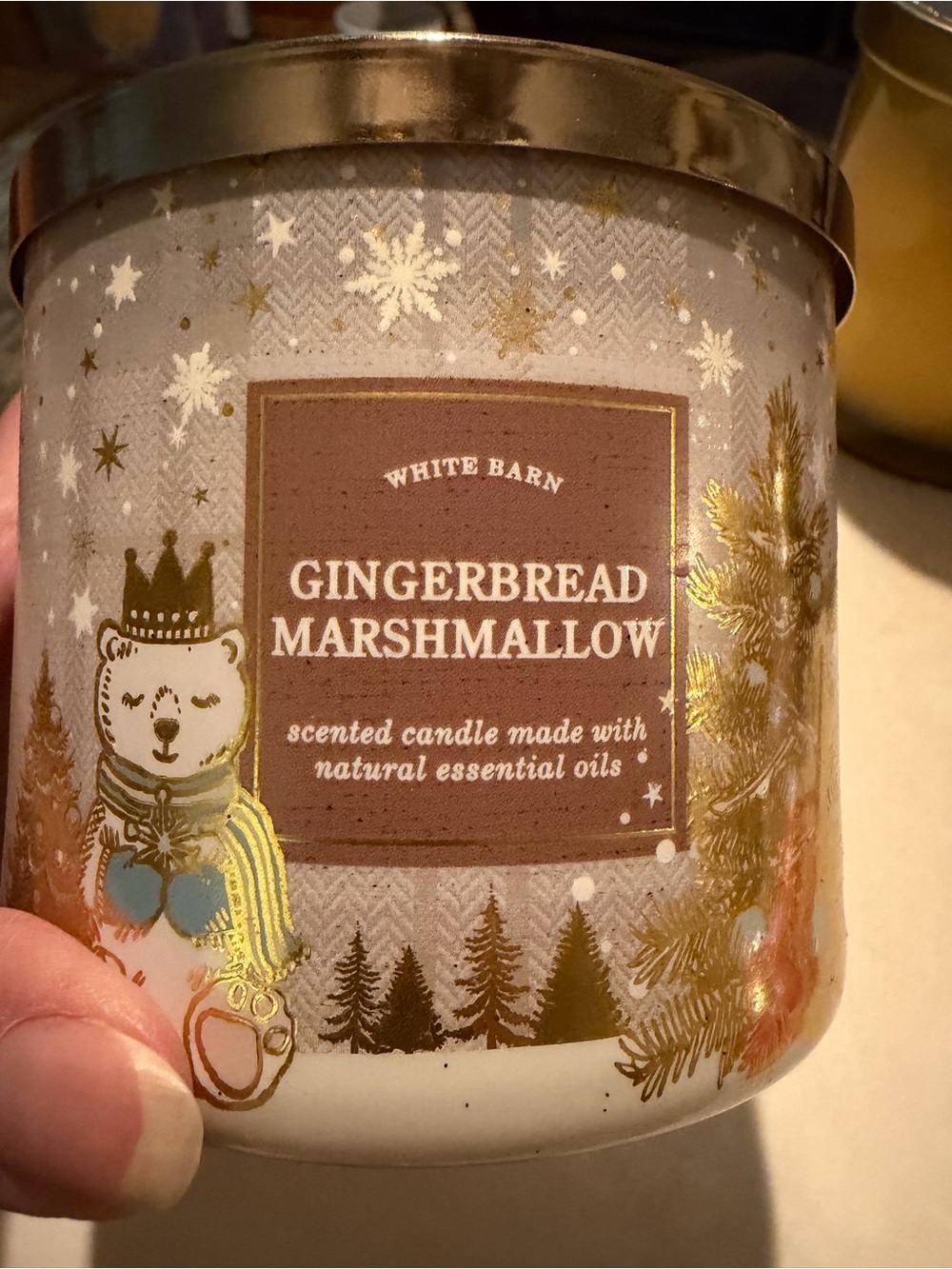 White Barn Gingerbread Marshmallow Candle - Cream & Gold Accents